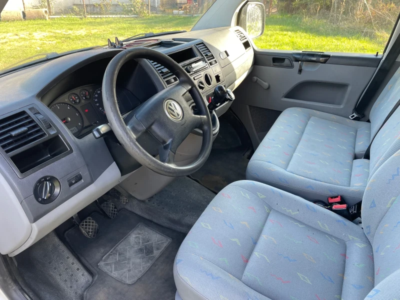 VW T5 1.9 TDI, снимка 9 - Бусове и автобуси - 47665949