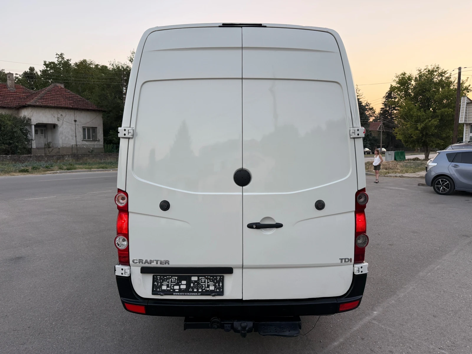 VW Crafter 2.5TDI MAXI БАЗА ЛИЗИНГ, снимка 6 - Бусове и автобуси - 55920613