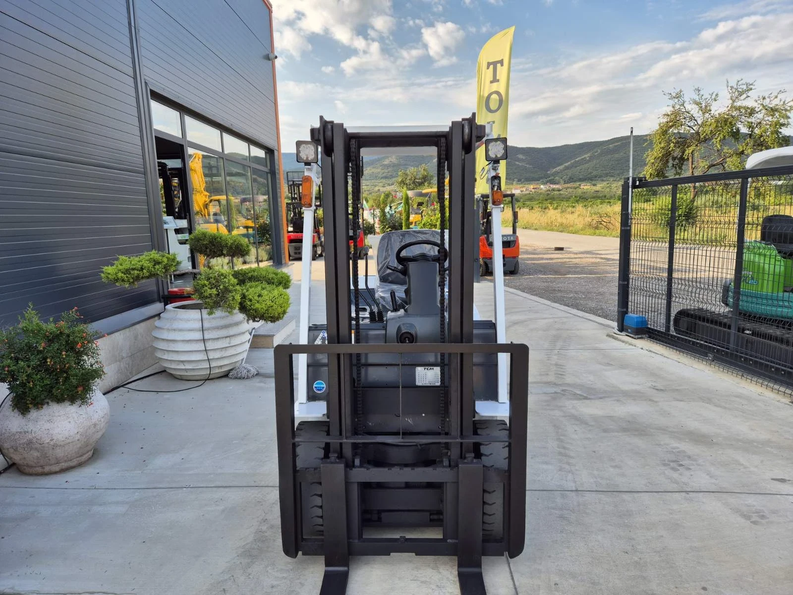  TCM * * *  | Mobile.bg   7