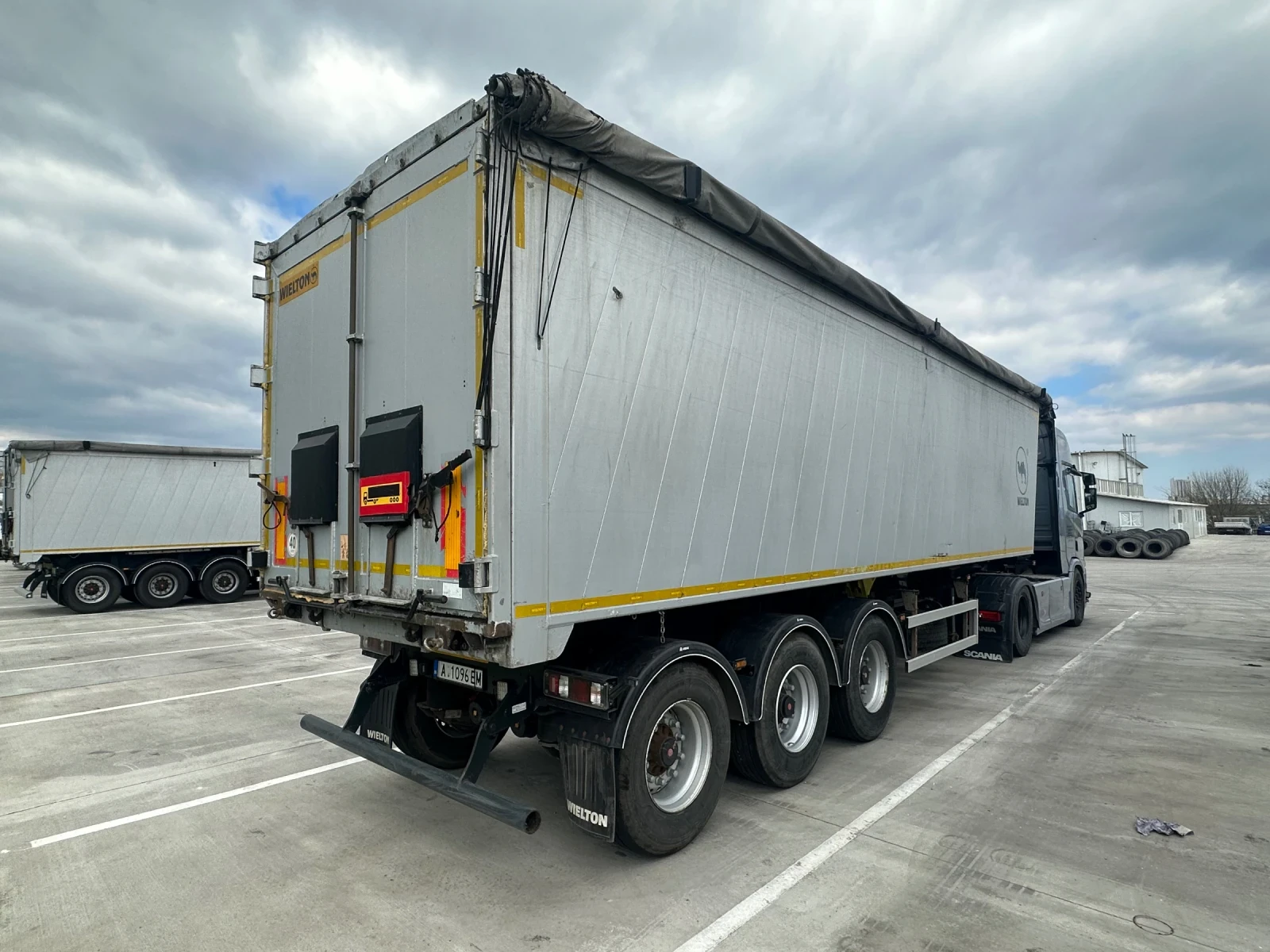  Wielton 553  12  | Mobile.bg   2