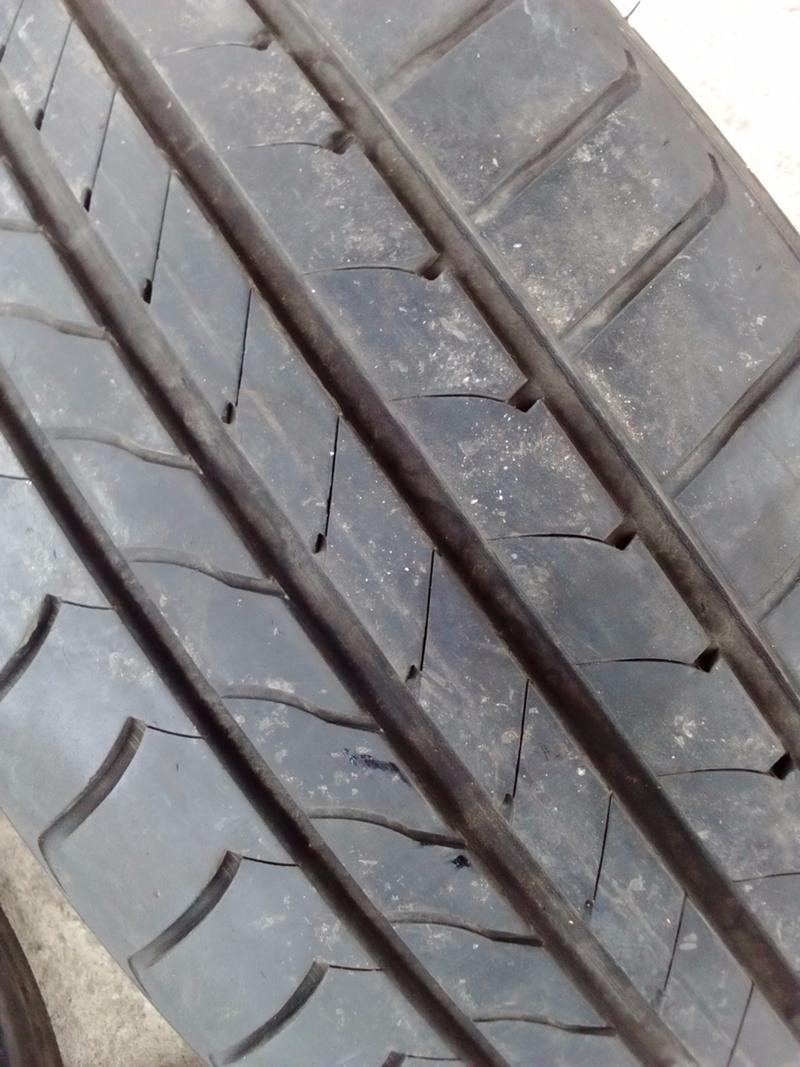 Гуми Летни 225/45R18, снимка 2 - Гуми и джанти - 18807955