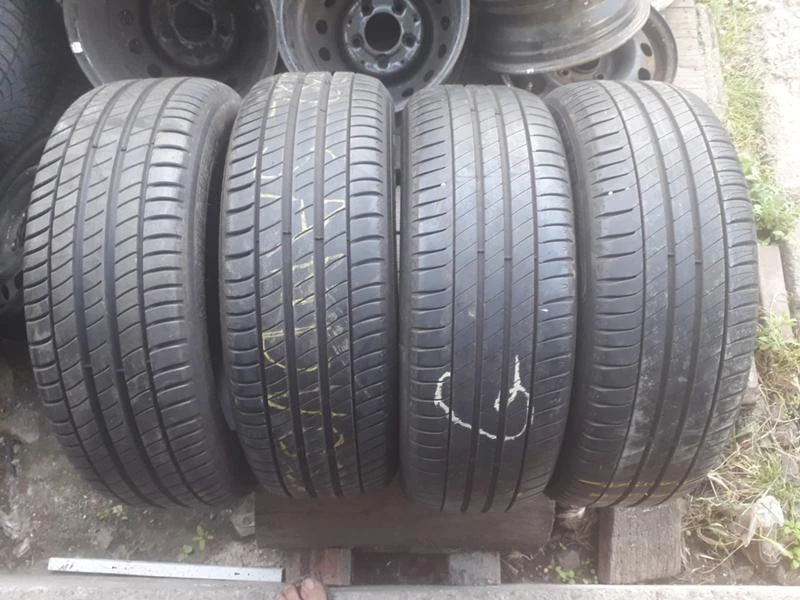 Гуми Летни 205/55R17, снимка 1 - Гуми и джанти - 25890375