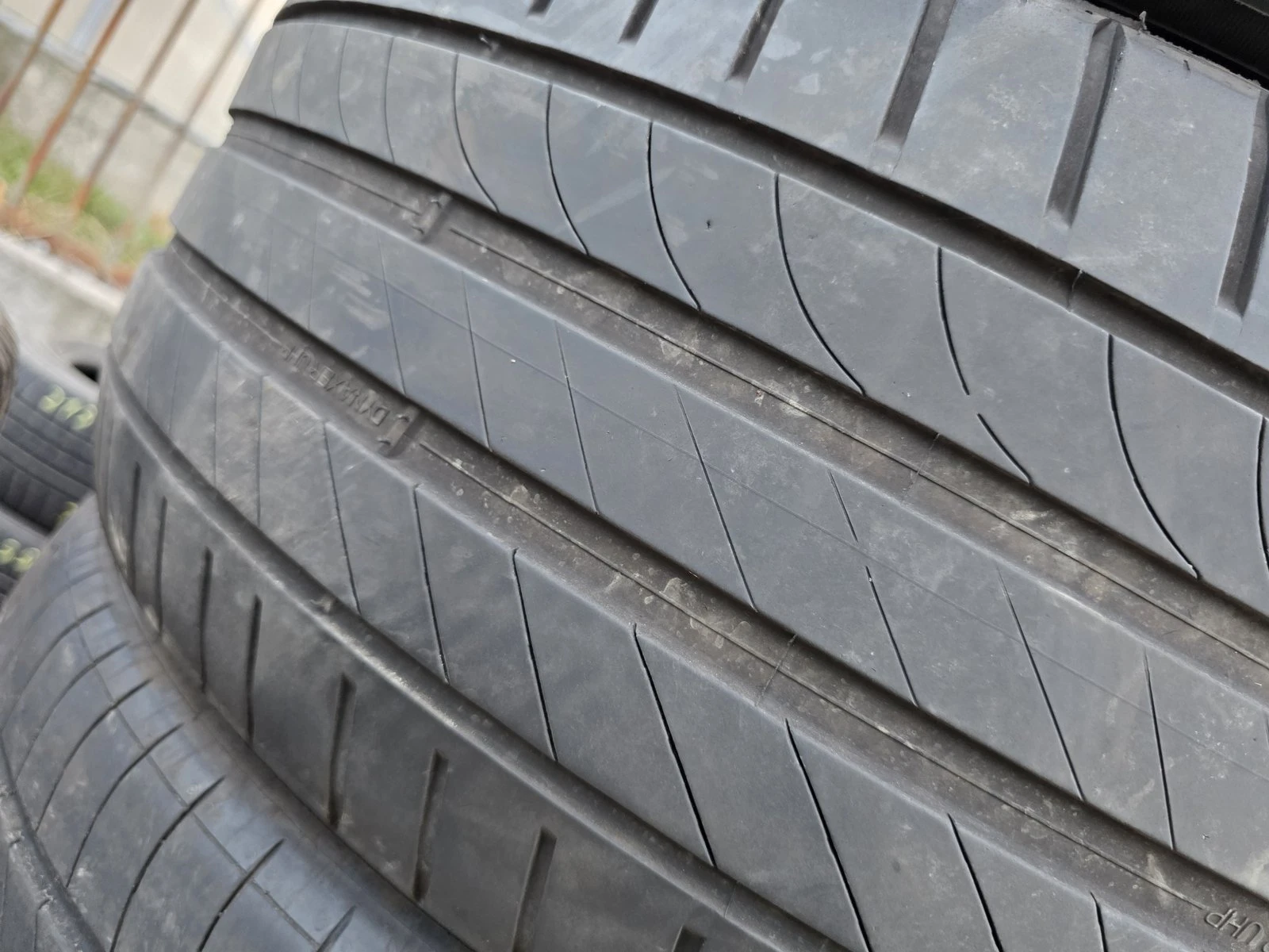 Гуми Летни 245/45R18, снимка 5 - Гуми и джанти - 56730995