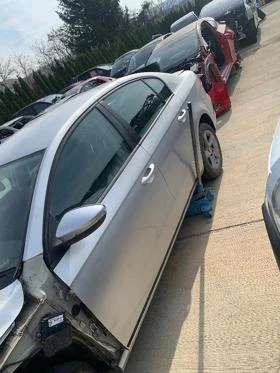 VW Passat Комби и Седан, снимка 2