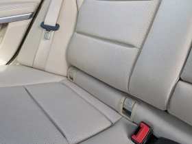 Mercedes-Benz E 350 4 Matic, снимка 13
