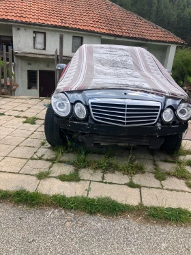 Mercedes-Benz E 220, снимка 1