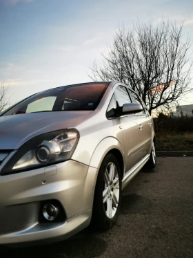 Opel Zafira OPC, снимка 11