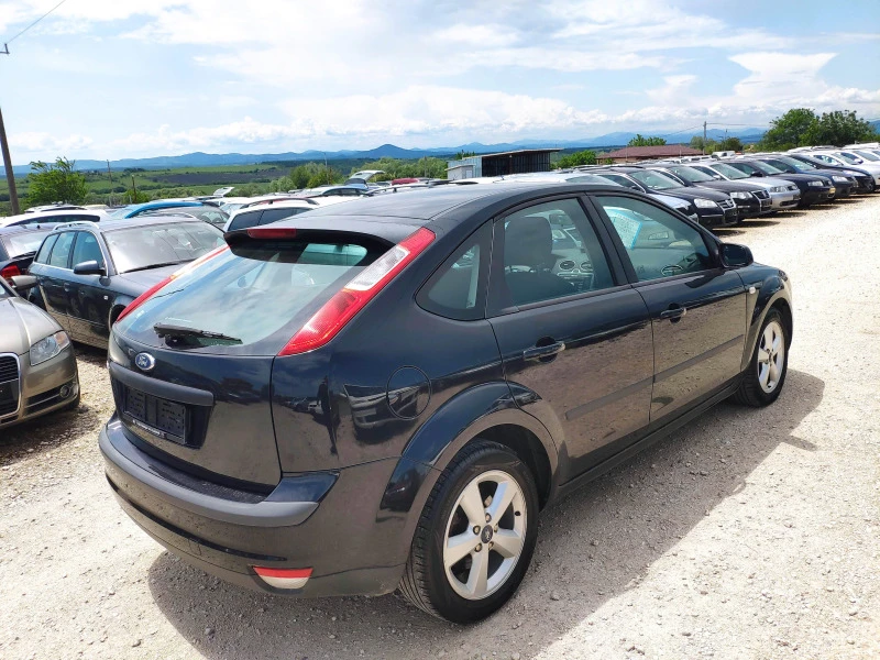 Ford Focus 2.0I, снимка 4 - Автомобили и джипове - 40835035