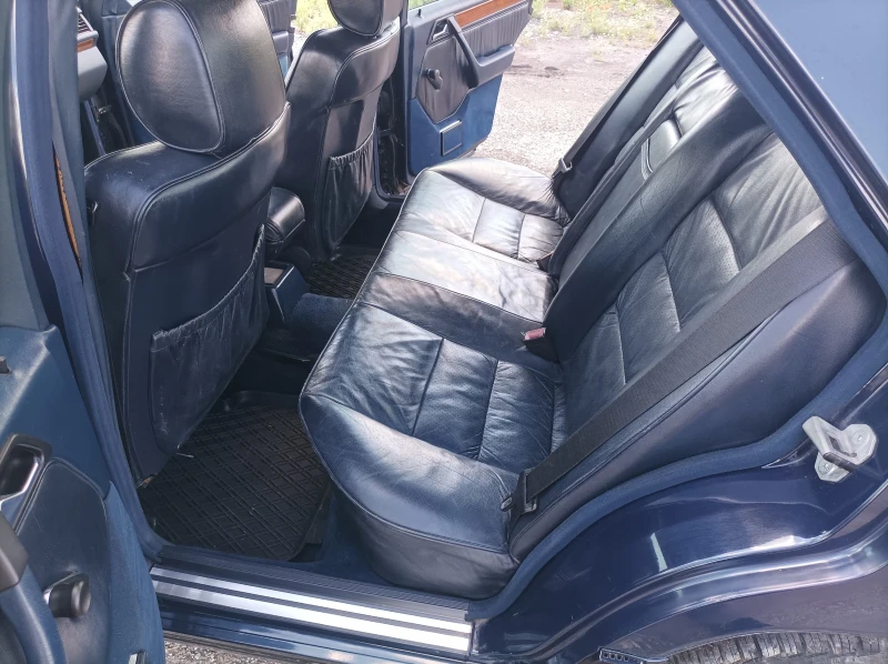 Mercedes-Benz 124 E250D, снимка 9 - Автомобили и джипове - 52433932