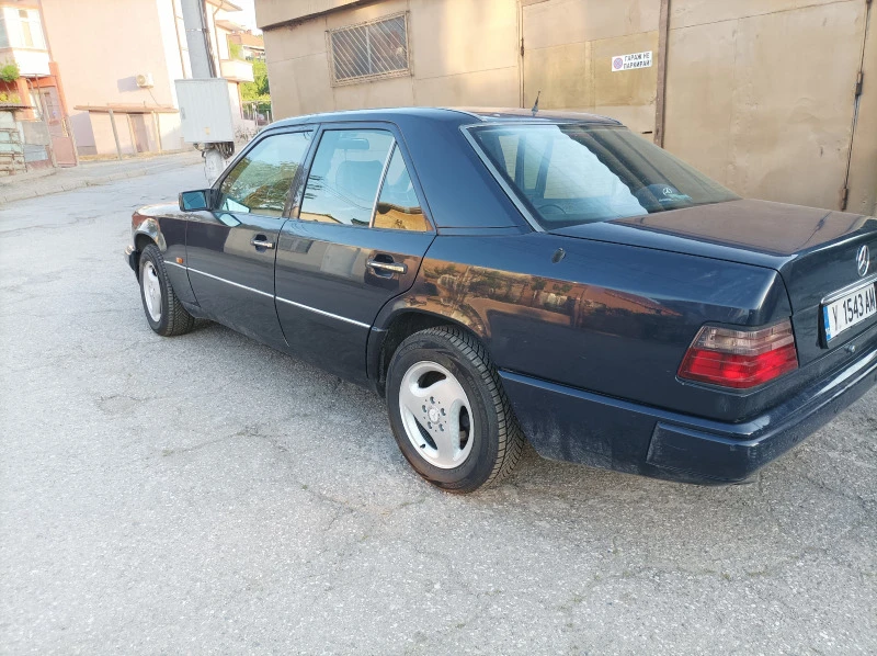 Mercedes-Benz 124 E250D, снимка 5 - Автомобили и джипове - 48031663