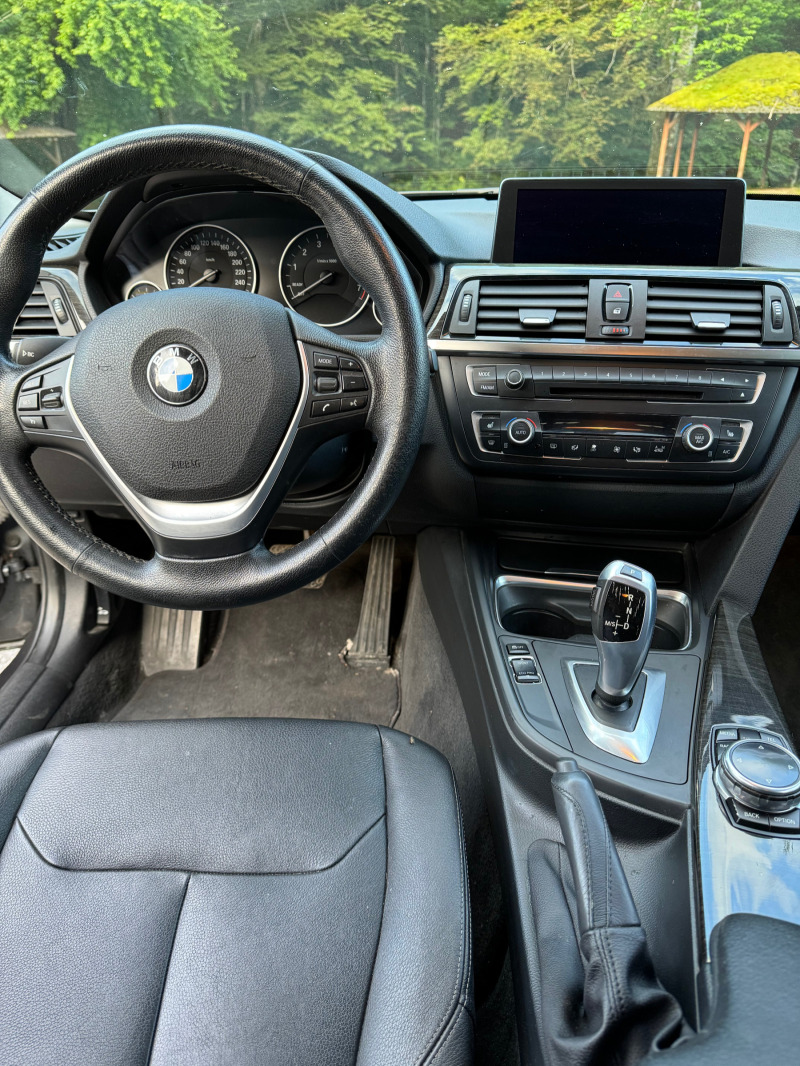 BMW 320 xDrive, Modern, снимка 8 - Автомобили и джипове - 45983418