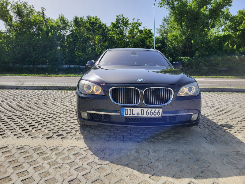 BMW 740, снимка 1 - Автомобили и джипове - 46329612