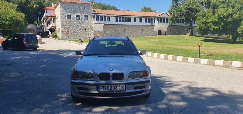 BMW 320, снимка 2 - Автомобили и джипове - 48005646