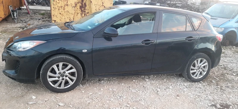 Mazda 3 1.6hdi, снимка 2 - Автомобили и джипове - 48839483