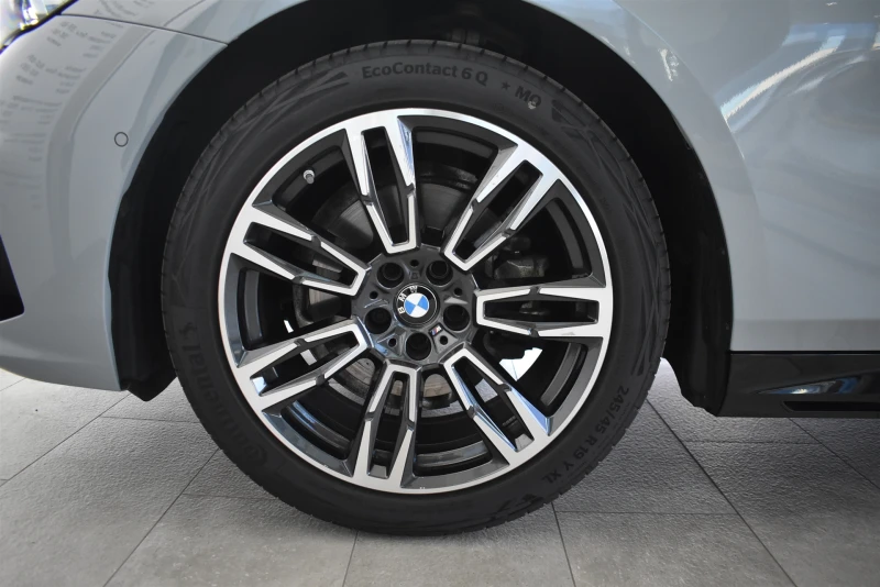 BMW 520 xDrive, снимка 5 - Автомобили и джипове - 51575164