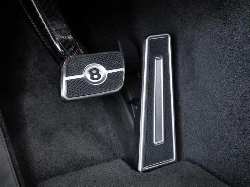 Bentley Continental gt GTC SPEED V8 HYBRID/FIRST EDITION/CARBON/CERAMIC/, снимка 13 - Автомобили и джипове - 52748900