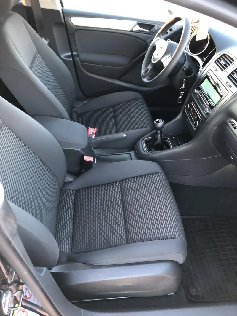VW Golf 1.6  105 к.с. Дизел / ръчни скорости/, снимка 7 - Автомобили и джипове - 52787566