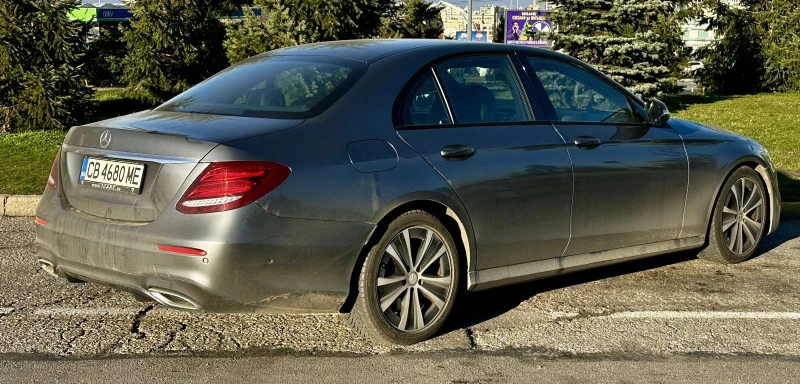 Mercedes-Benz E 350 d AMG Keyless Подгрев Дистроник Лизинг, снимка 4 - Автомобили и джипове - 52817685