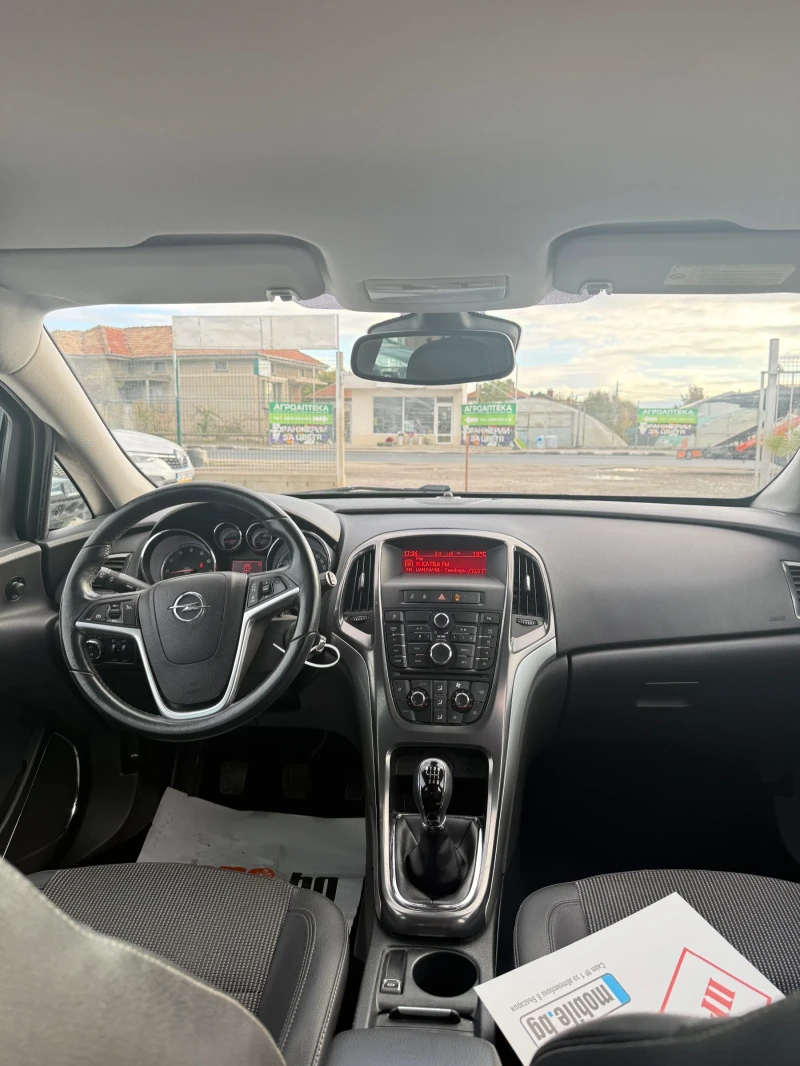 Opel Astra 1.4Т, снимка 8 - Автомобили и джипове - 52842023