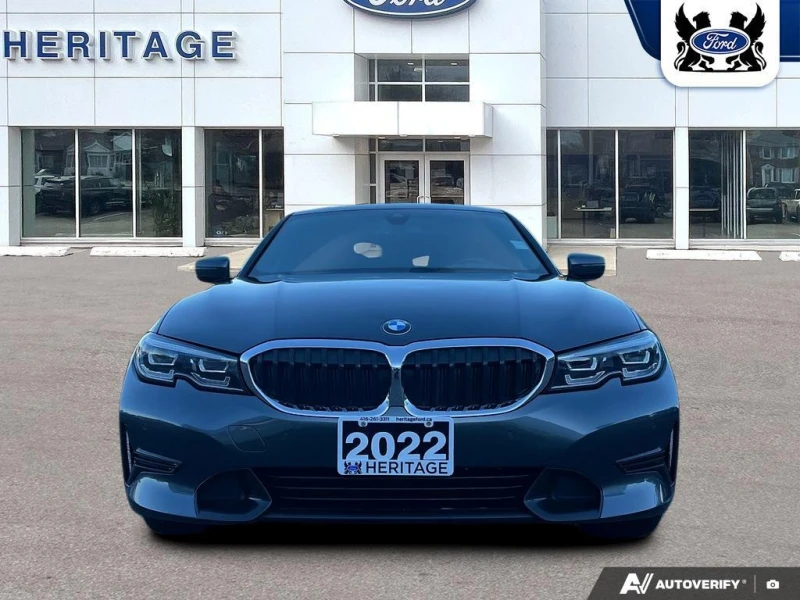 BMW 330 * 330i Xdrive | NAV | ROOF | MEMORY SEAT | LEATHER, снимка 2 - Автомобили и джипове - 52930275