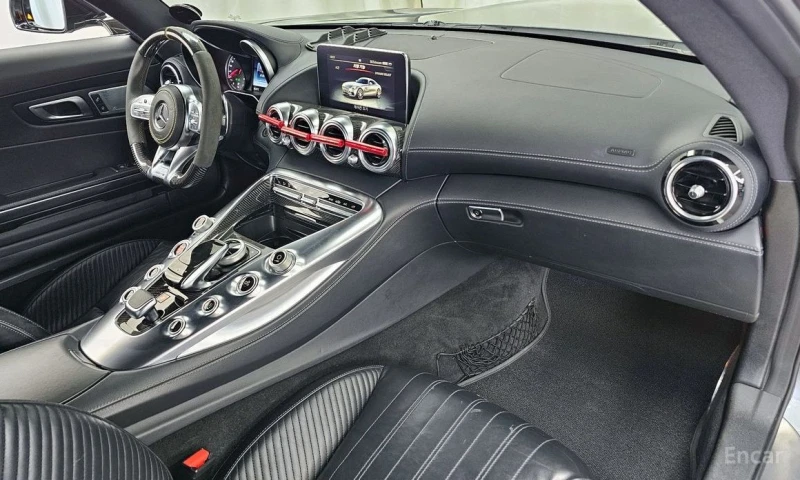 Mercedes-Benz AMG GT, снимка 7 - Автомобили и джипове - 52939180