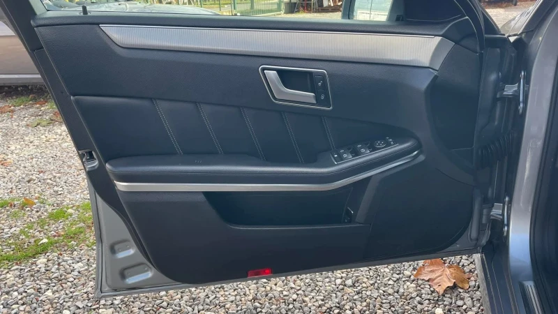 Mercedes-Benz E 350 9 G TRONIC !!! AVANGARD !!! FACE LIFT !!!, снимка 16 - Автомобили и джипове - 53153704