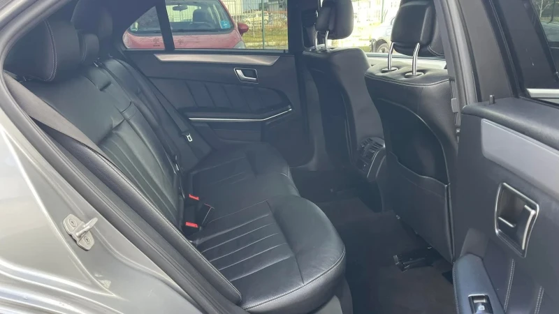 Mercedes-Benz E 350 9 G TRONIC !!! AVANGARD !!! FACE LIFT !!!, снимка 11 - Автомобили и джипове - 53153704