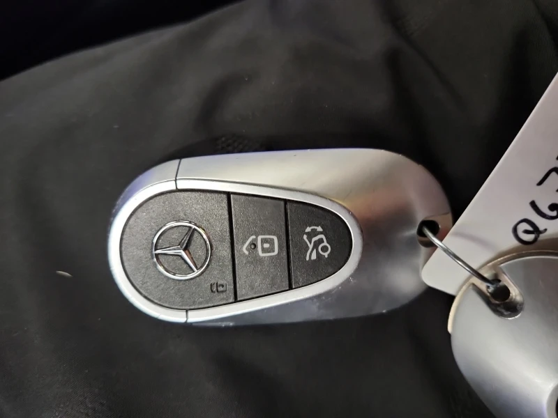 Mercedes-Benz C 300 AMG Line * CARFAX * ОПЦИЯ ЗА ФИНАНСИРАНЕ * , снимка 17 - Автомобили и джипове - 53162501