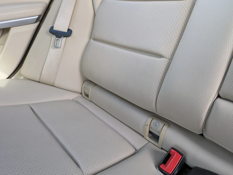 Mercedes-Benz E 350 4 Matic, снимка 13 - Автомобили и джипове - 53186251