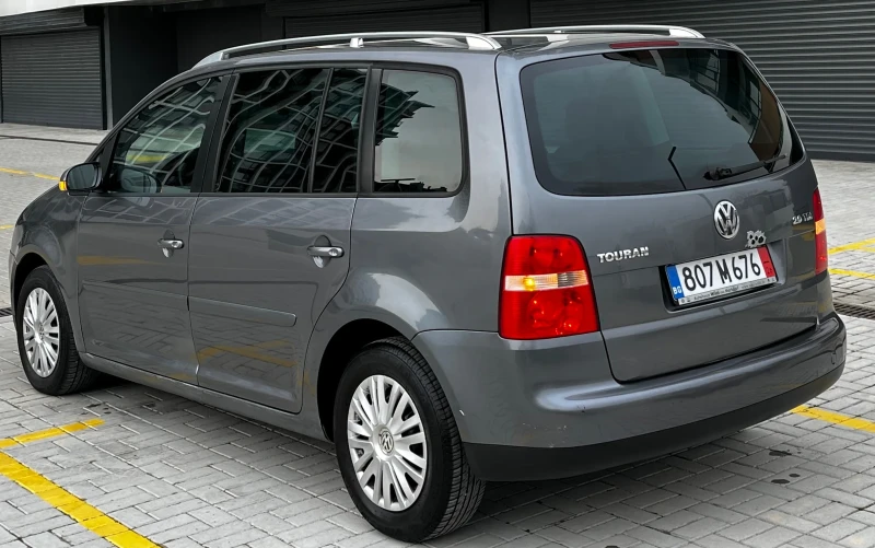 VW Touran 2.0TDI/140/6СКОРОСТА, снимка 5 - Автомобили и джипове - 53484400