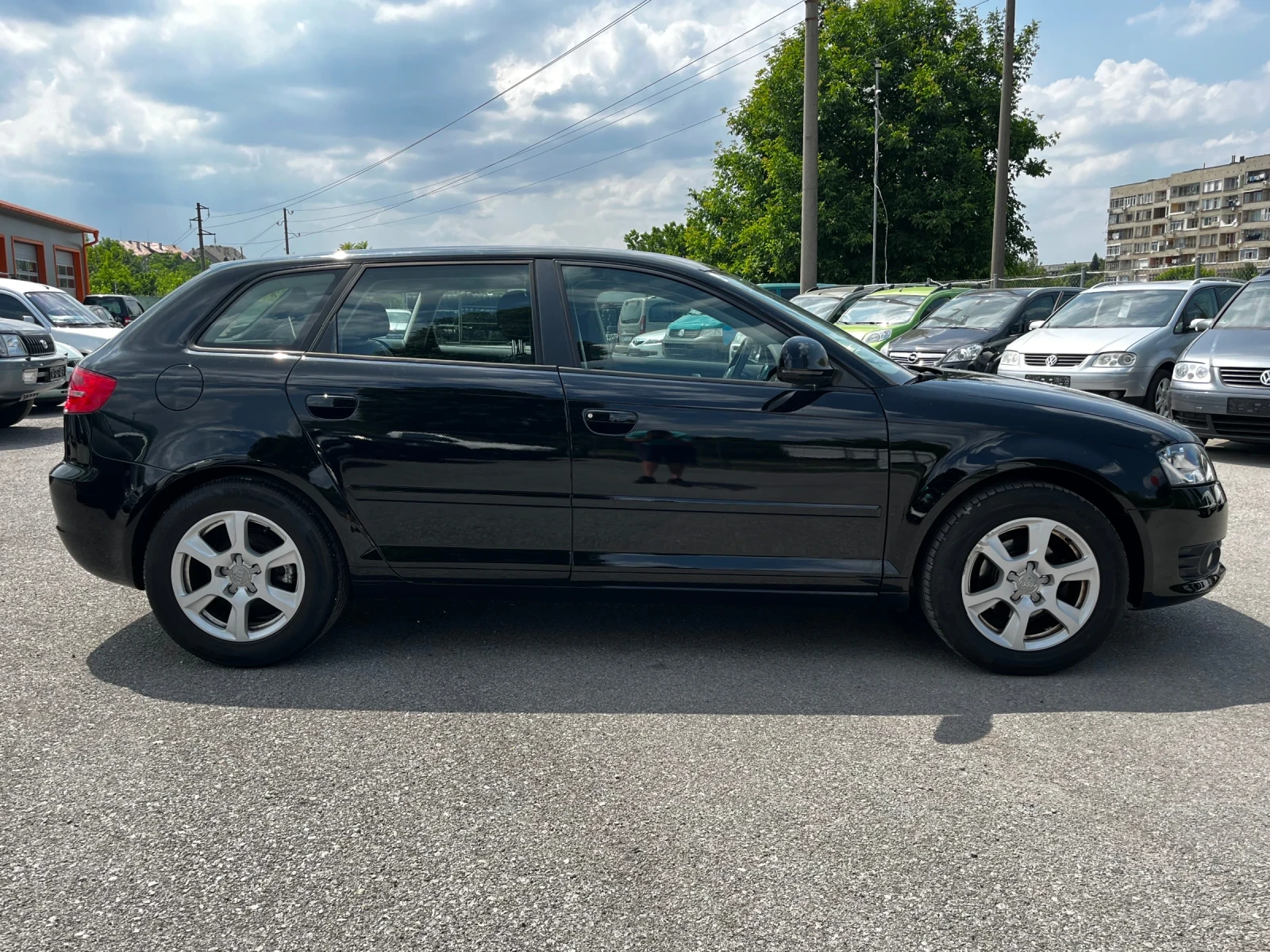 Audi A3 Sport Back Facelift 1.6i 102кс - изображение 6