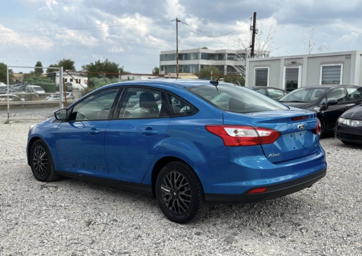 Ford Focus 2.0-160кс , Автомат, снимка 3 - Автомобили и джипове - 51409122