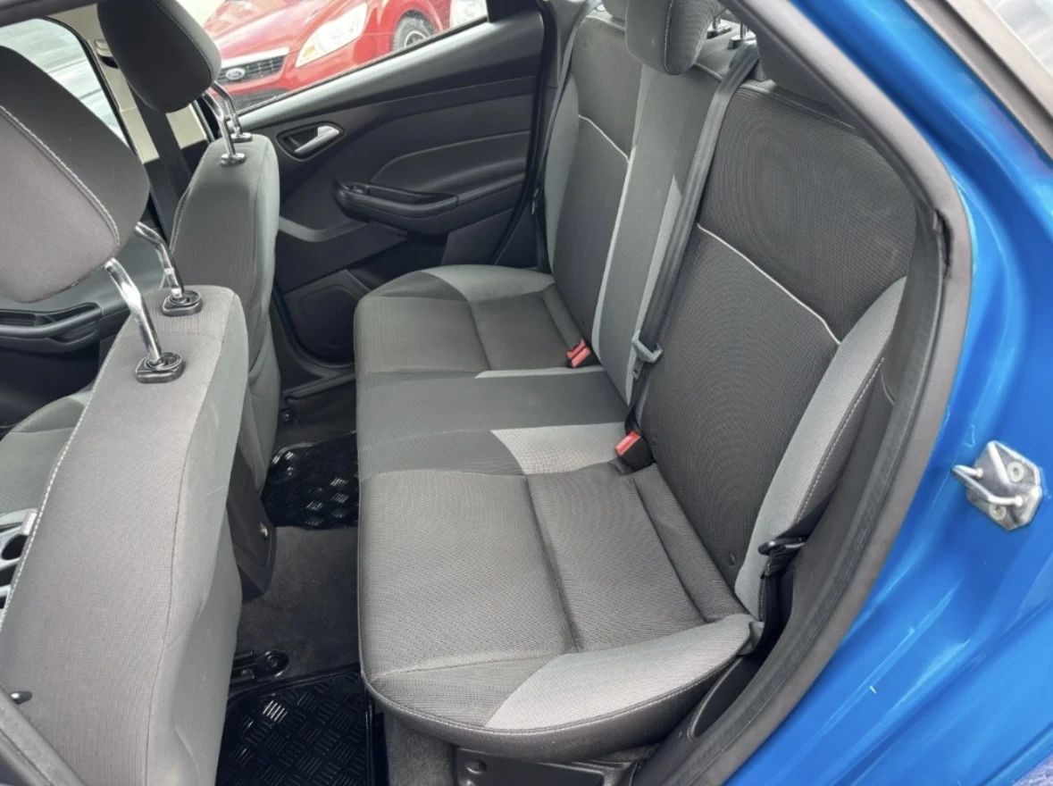 Ford Focus 2.0-160кс , Автомат, снимка 8 - Автомобили и джипове - 51409122