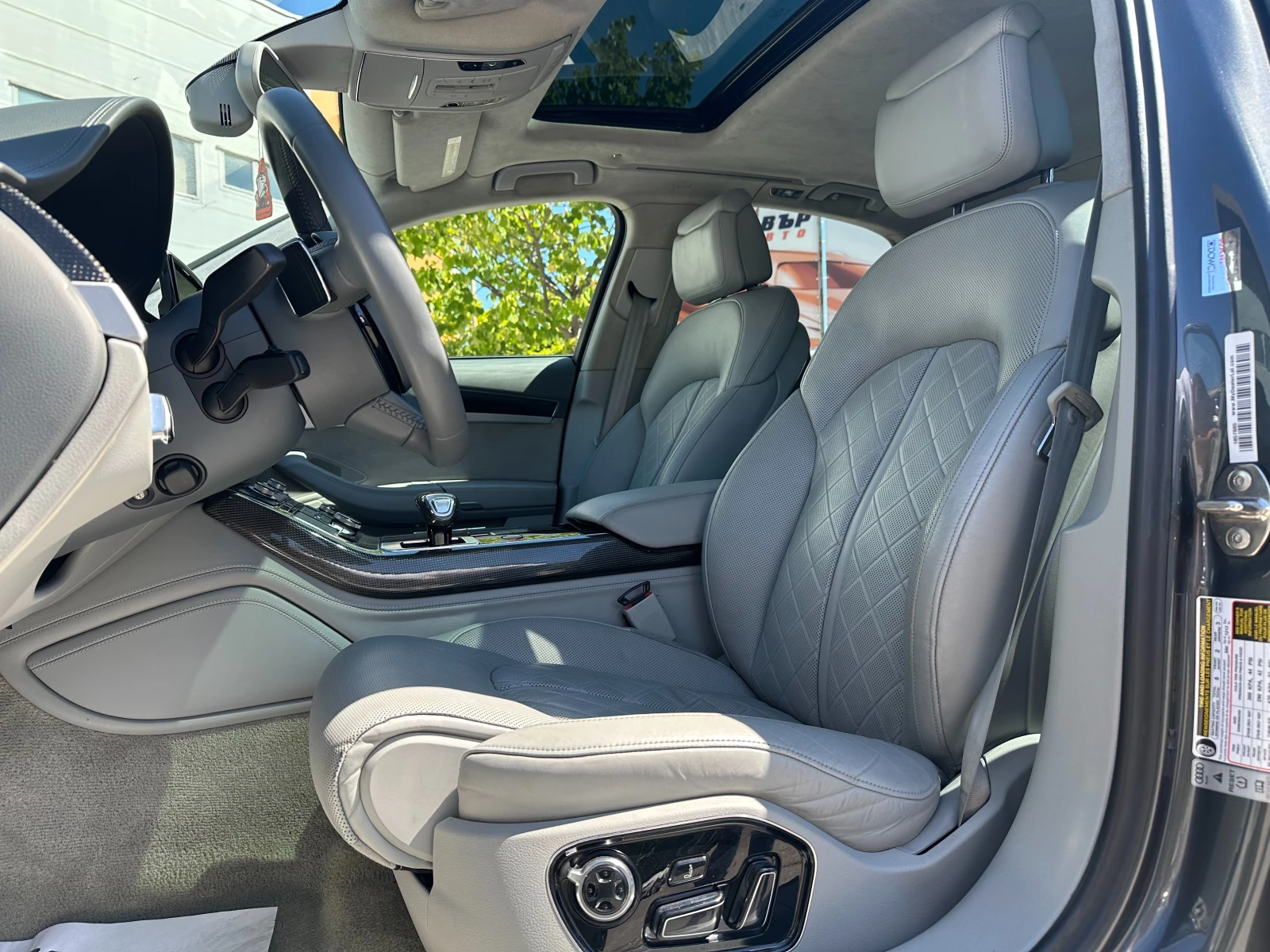 Audi S8 4.0i 520 к.с. - изображение 8