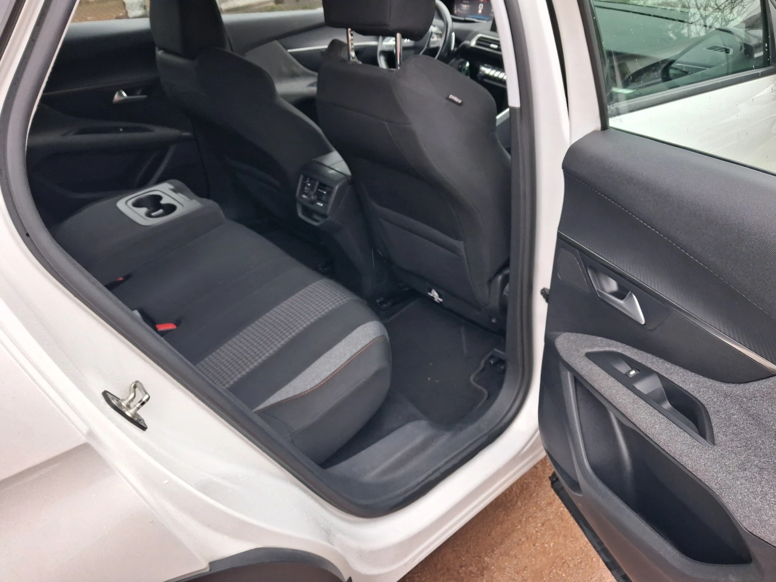 Peugeot 3008 TOP TOP, снимка 13 - Автомобили и джипове - 53945348