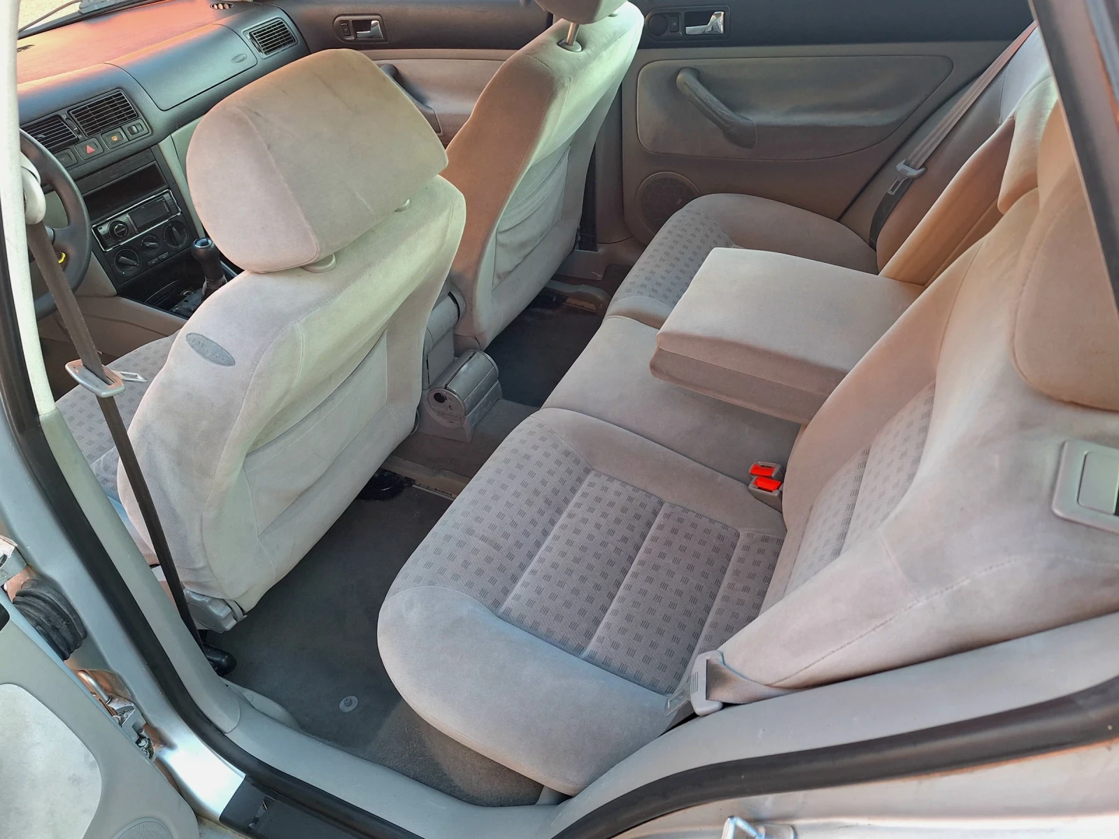 VW Golf 1.9тди 90кс - изображение 10