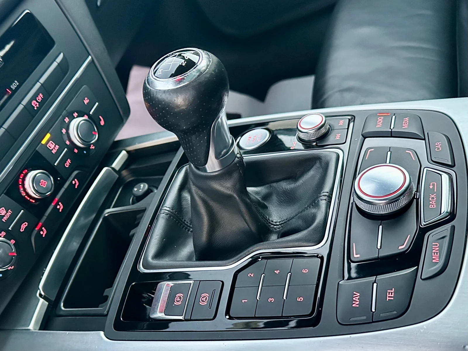 Audi A6 2.0TDI* S line* LED* NAVI* TOP* , снимка 14 - Автомобили и джипове - 53906335