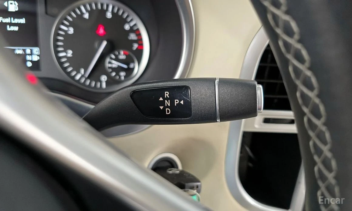 Mercedes-Benz V 300, снимка 9 - Автомобили и джипове - 53924561