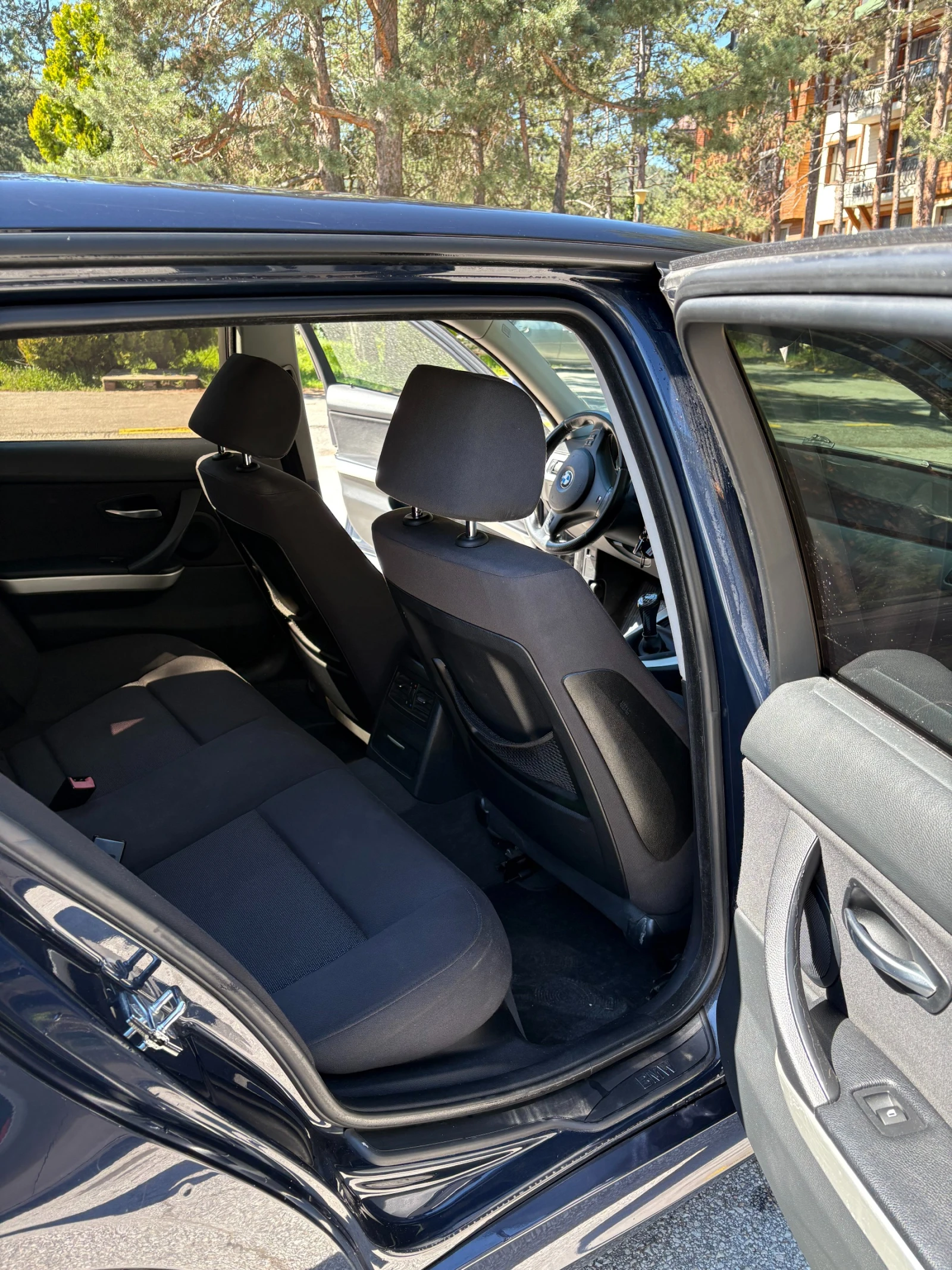 BMW 320, снимка 11 - Автомобили и джипове - 54310409