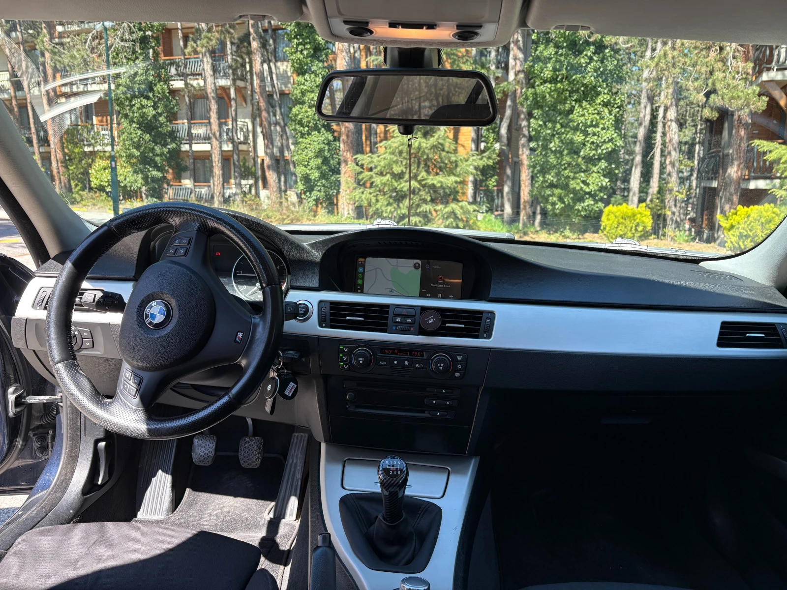 BMW 320, снимка 12 - Автомобили и джипове - 54310409