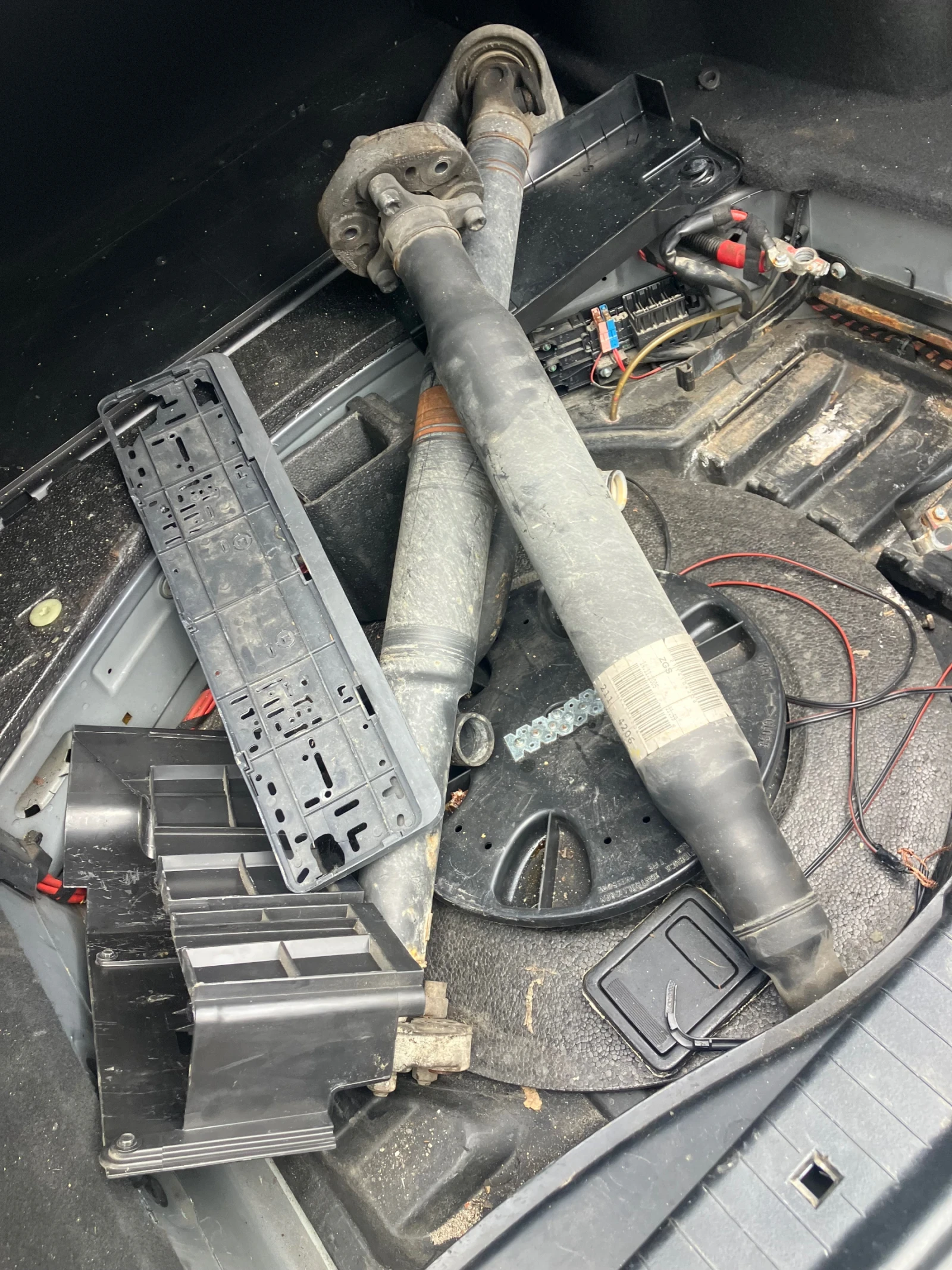 Mercedes-Benz E 220, снимка 9 - Автомобили и джипове - 54386788