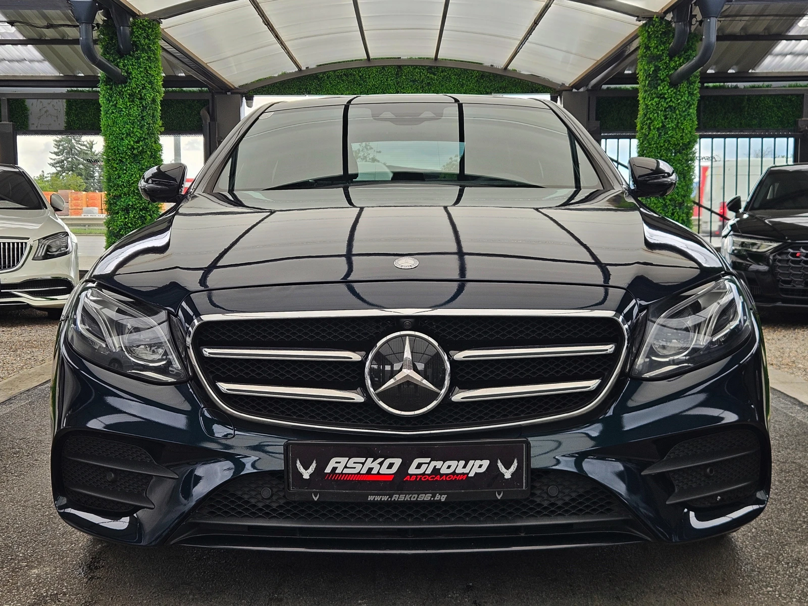 Mercedes-Benz E 350 AMG/DISTR/360CAM/HUD//BURMES/ПОДГРЕВ/PANO/AMBI/LIZ, снимка 2 - Автомобили и джипове - 54641927