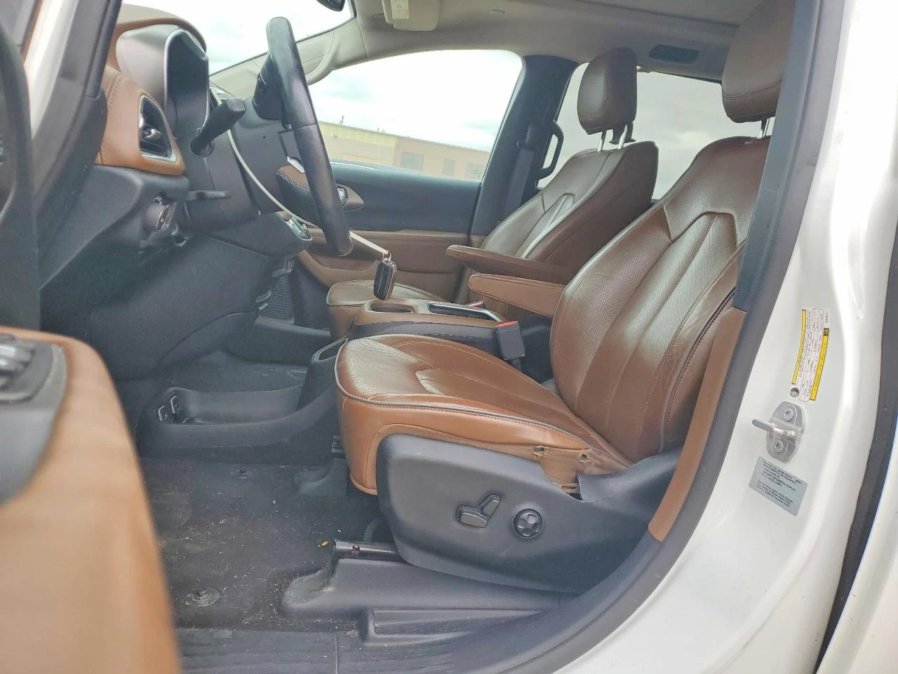 Chrysler Pacifica 3.6l Limited, снимка 7 - Автомобили и джипове - 54713387