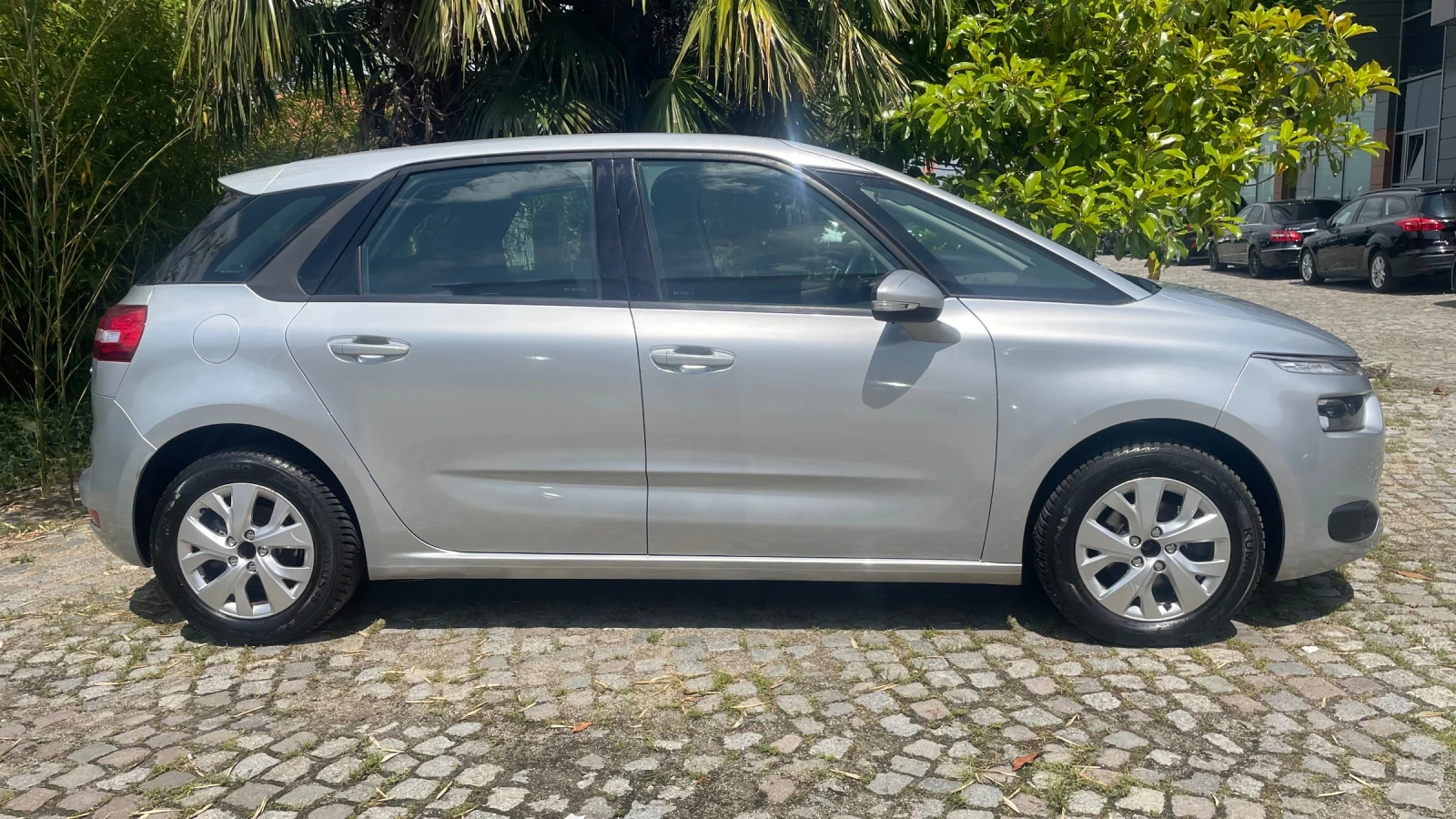 Citroen C4 Picasso 1.6 hdi Executive , снимка 3 - Автомобили и джипове - 54790637