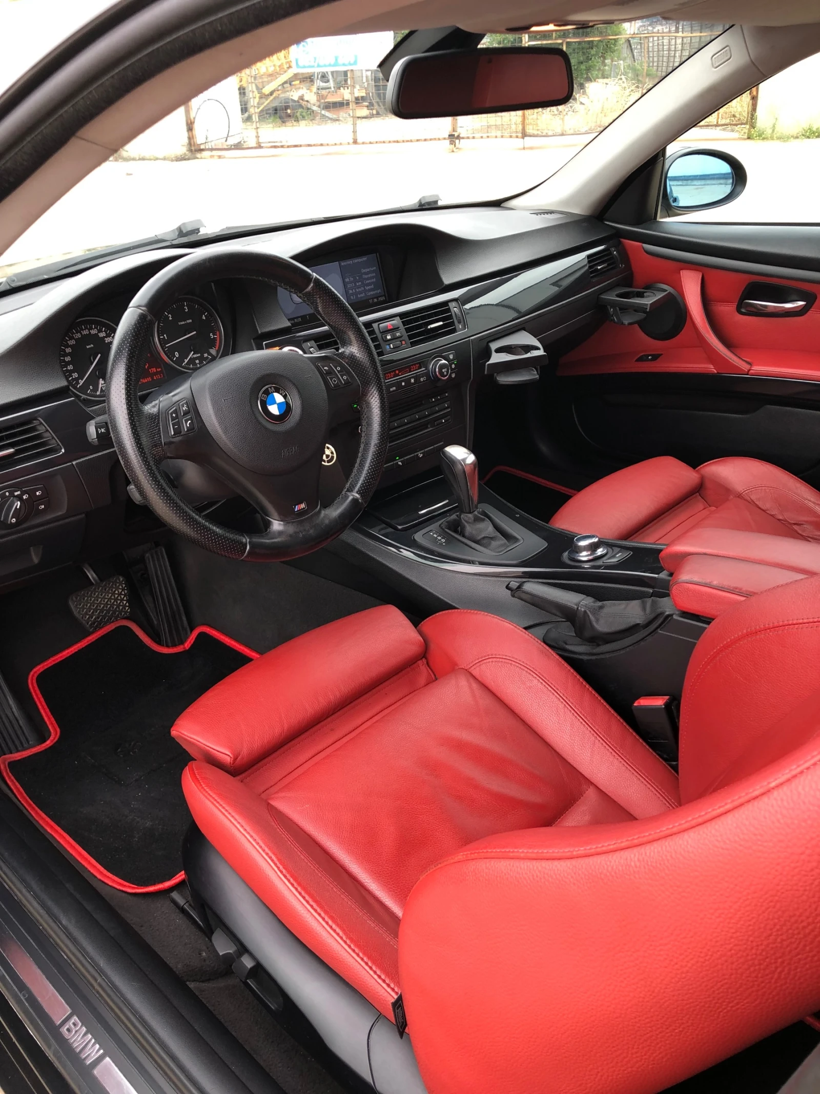 BMW 330, снимка 8 - Автомобили и джипове - 54947324