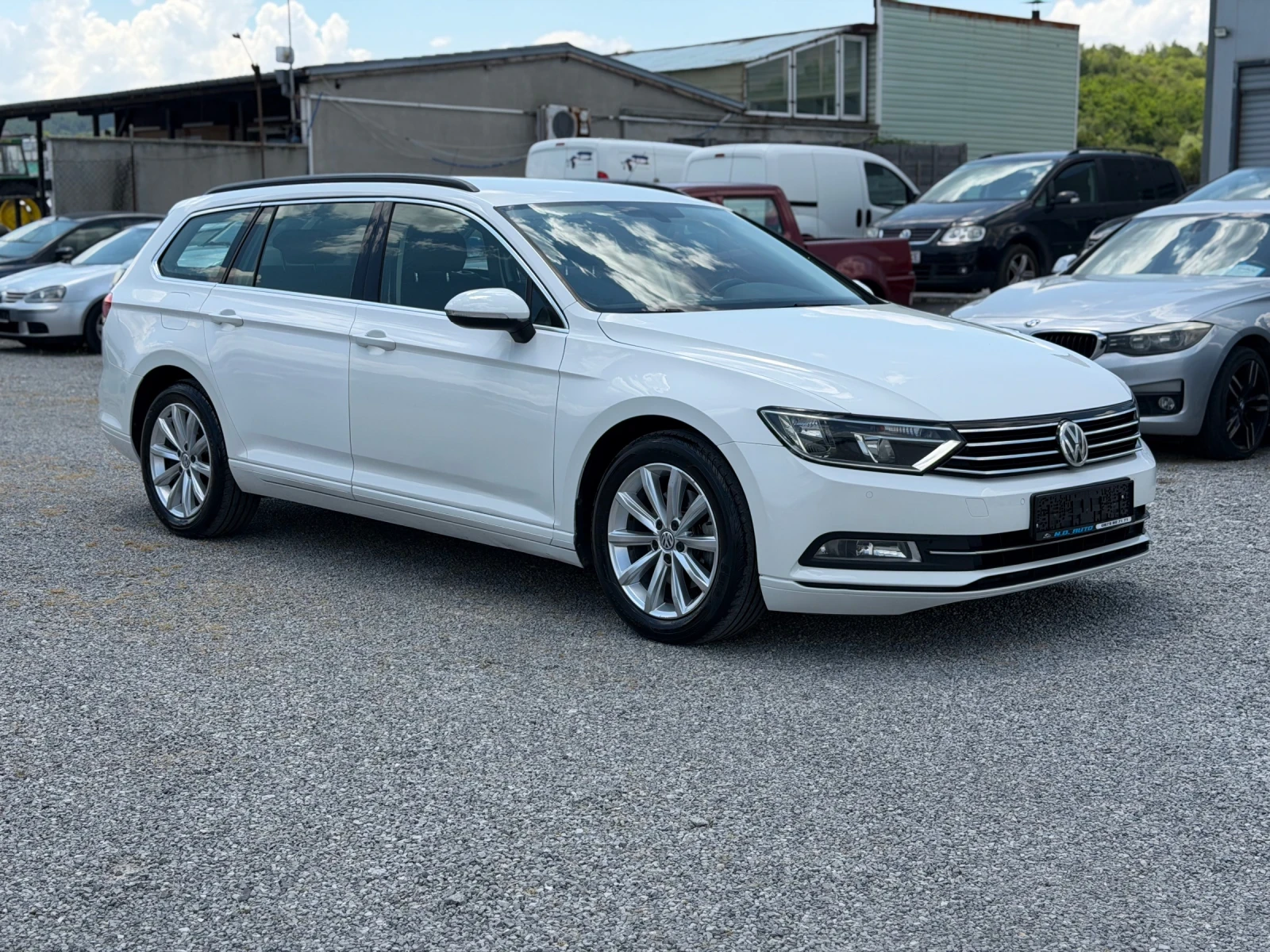 VW Passat 2.0TDI* DSG* DISTRONIC* NAVI* , снимка 3 - Автомобили и джипове - 55063242