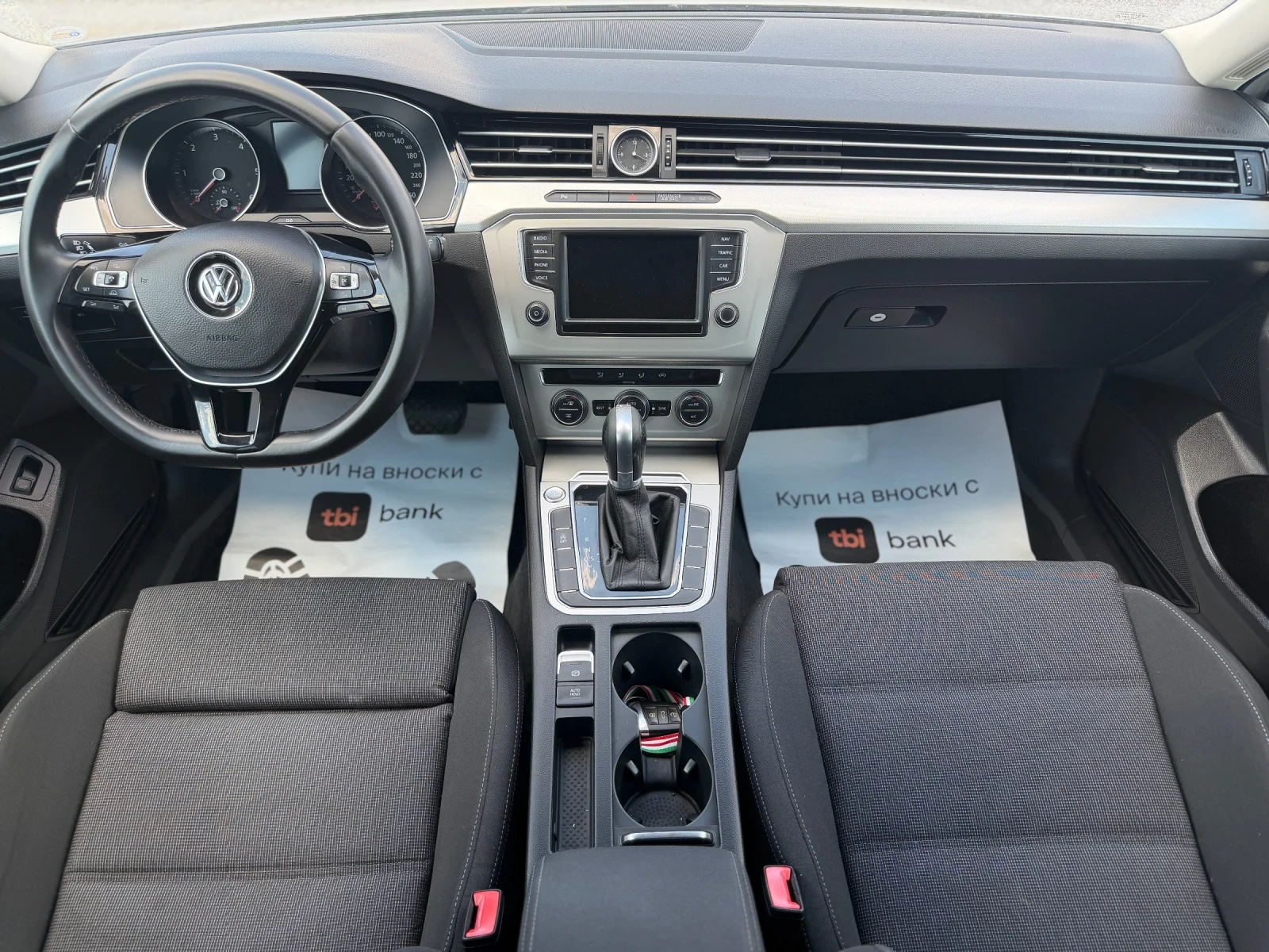 VW Passat 2.0TDI* DSG* DISTRONIC* NAVI* , снимка 9 - Автомобили и джипове - 55063242