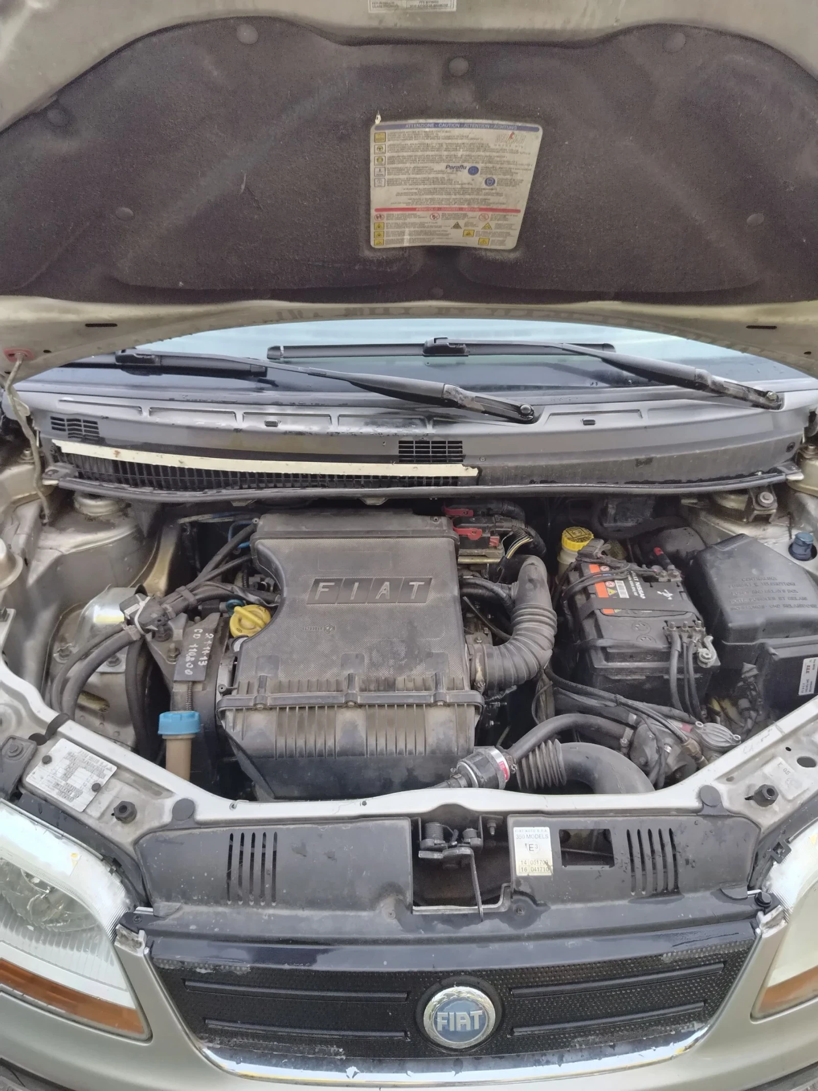 Fiat Idea 1.4, 16V, 6 СКОРОСТИ, GPL, снимка 9 - Автомобили и джипове - 55104550