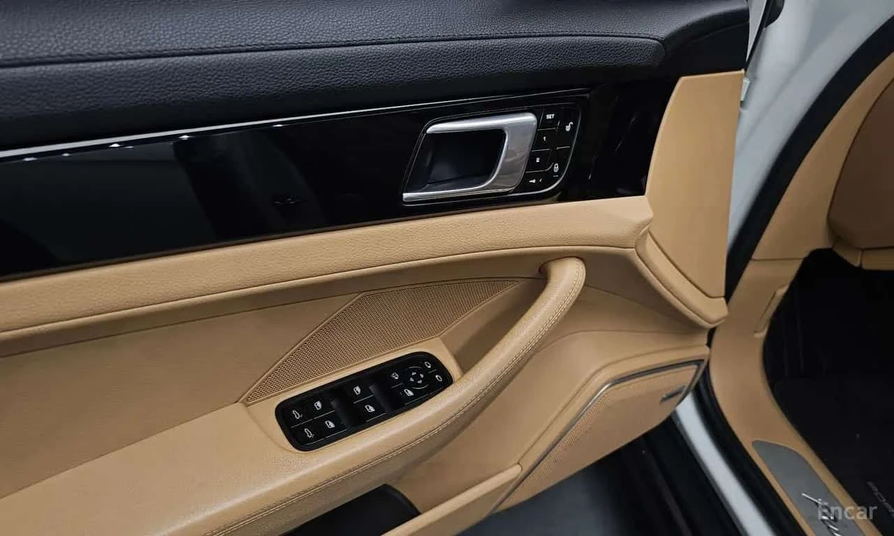 Porsche Panamera * 3.0 AWD * ЦЕНА ДО БГ, снимка 13 - Автомобили и джипове - 55606782