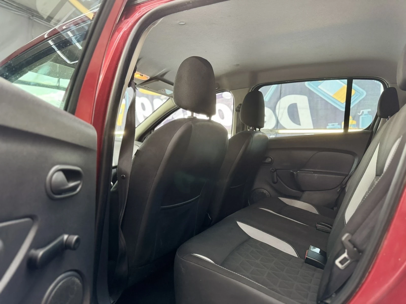 Dacia Sandero Stepwey, снимка 10 - Автомобили и джипове - 55835964